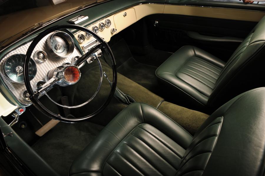 Интерьер Dual-Ghia Convertible 1957 года  (фото 37 из 60)